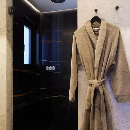 Aernia & Art Akrotírion