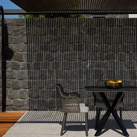 Aernia & Art Akrotírion