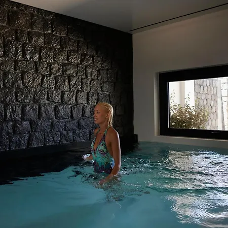 Aernia & Art Akrotírion