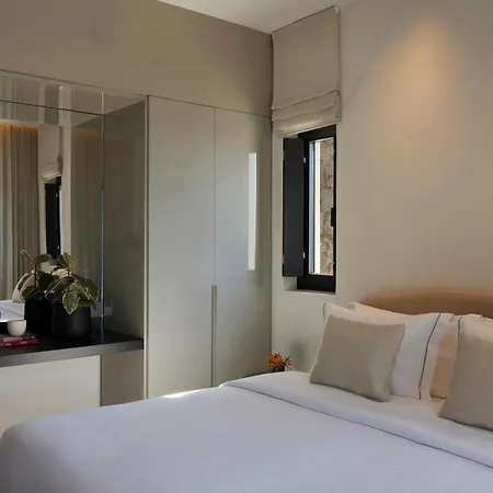 Aernia & Art Villa *