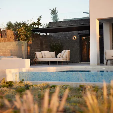 Aernia & Art * Akrotírion