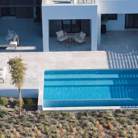 Aernia & Art Villa
