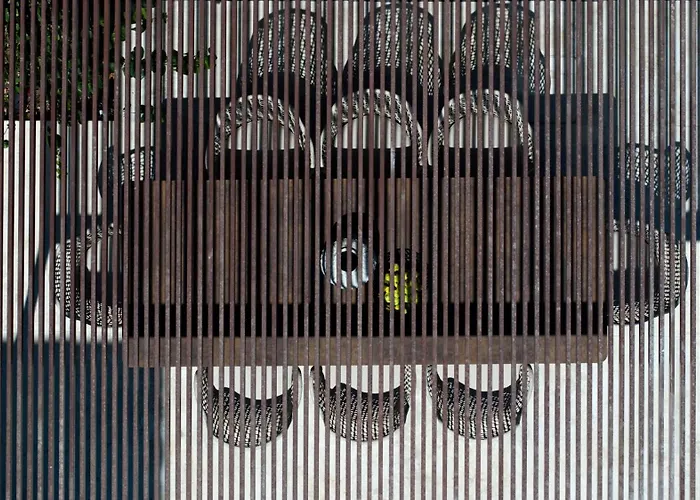 Aernia & Art فيلة