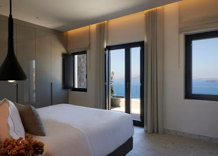 Aernia & Art Akrotírion