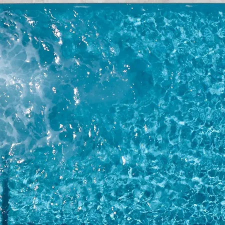 فيلة Aernia & Art *