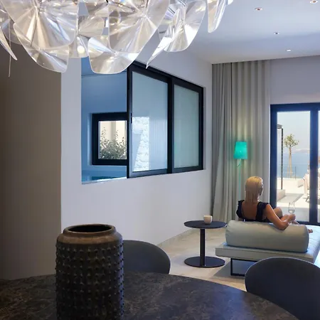 Aernia & Art * Akrotírion