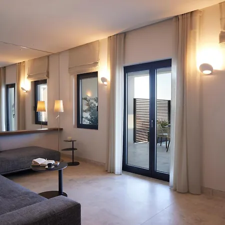 فيلة Aernia & Art